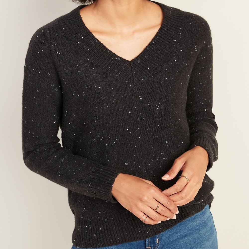NWT Amazingly Soft V-Neck Sweater